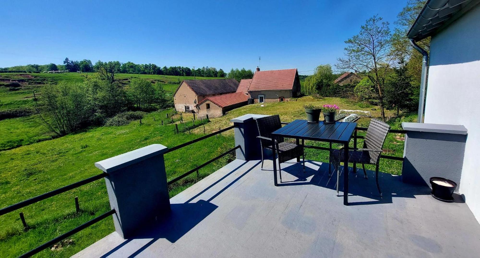 Maison Du Grand Moulin Saint-Aubin-en-Charollais Extérieur photo